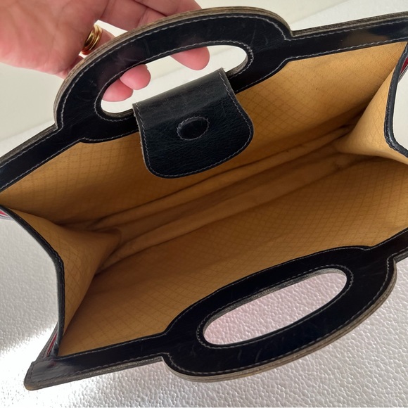 Vintage Gucci 1970s hand bag with cut out top handle red Nubuck navy leather web - Picture 8 of 17